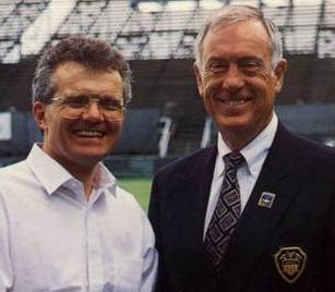 Former WCF president Fred Rogerson, Dublin, Ireland, (L) and Bill Berne, Lumberton, North Carolina, outgoing WCF president.